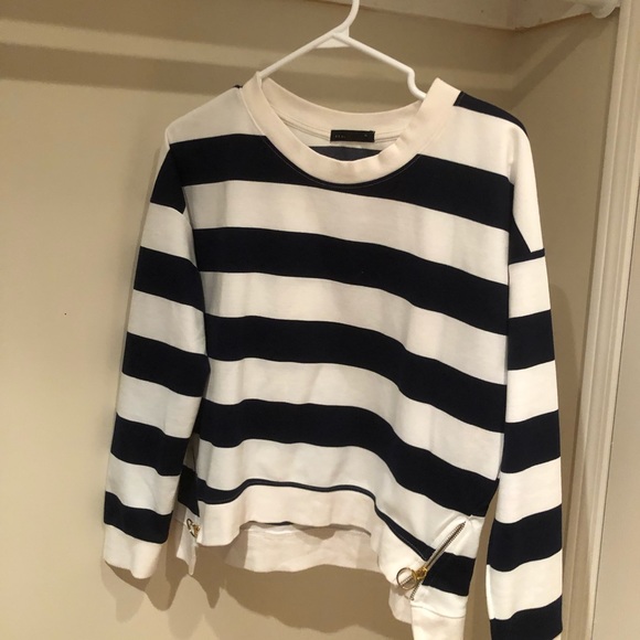 Old clothes - Picture 10 of 14